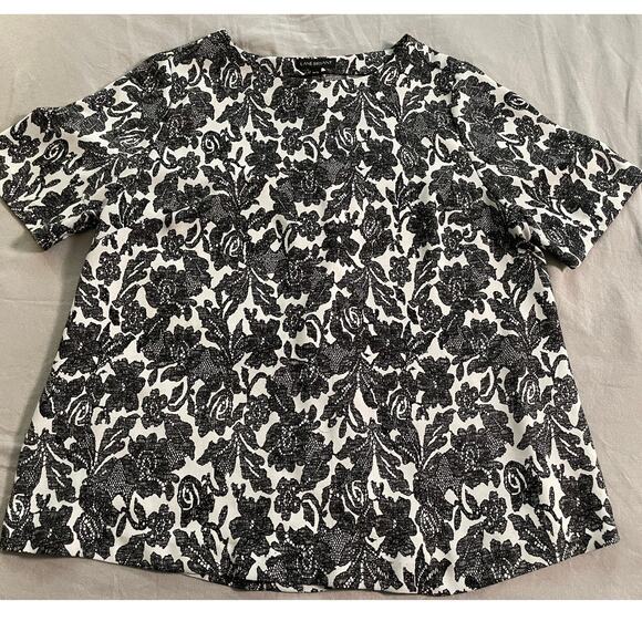 Lane Bryant Black & White floral Blouse SZ 14/16 - Picture 1 of 7